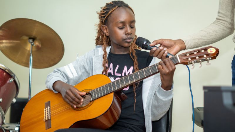 Premium In-Home Guitar Lessons in Nairobi – MuSKe Musicians Portal course image